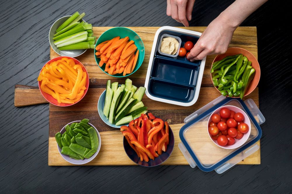 Image of cut vegetables in a lunchbox